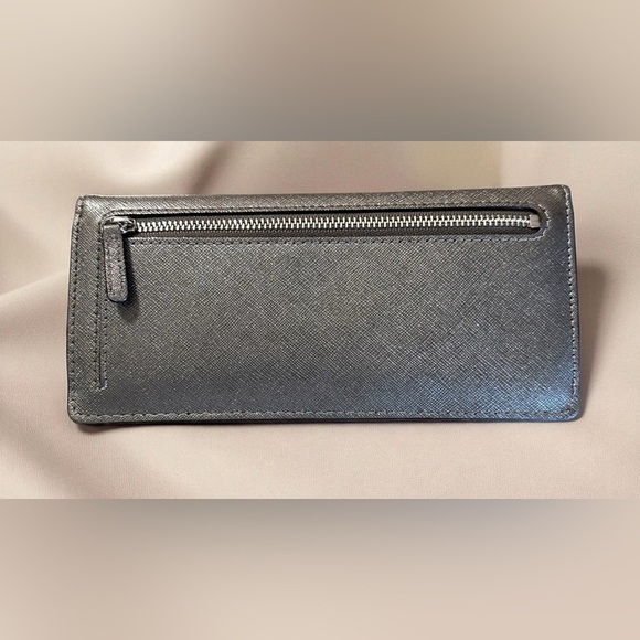 Michael Kors Metallic Silver Women's Jetset Travel Wallet 7.5 X 3.5 - Picture 6 of 12
